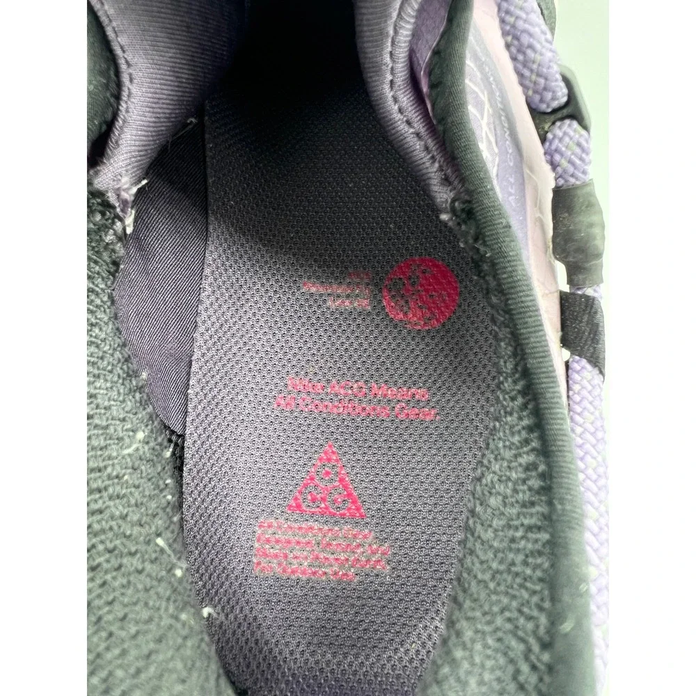 Nike ACG Mountain Fly Low SE Canyon Purple DQ1979-500 Men's 8/Women's 9.5 EUC